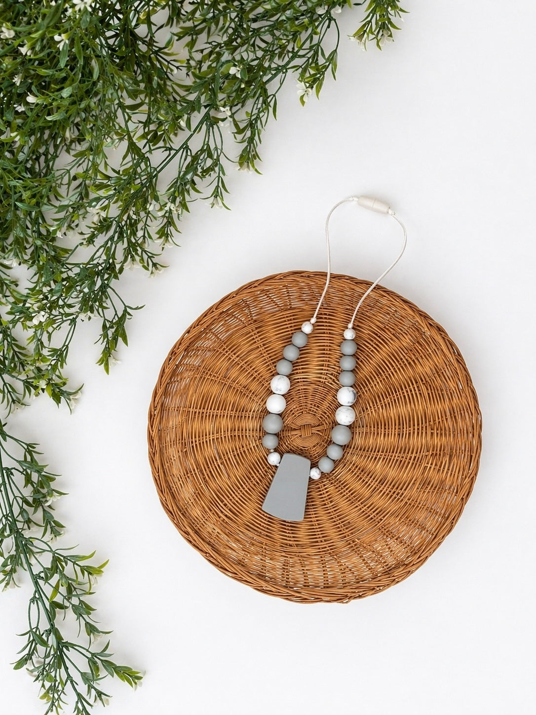 Necklaces with Trapezoid Pendant