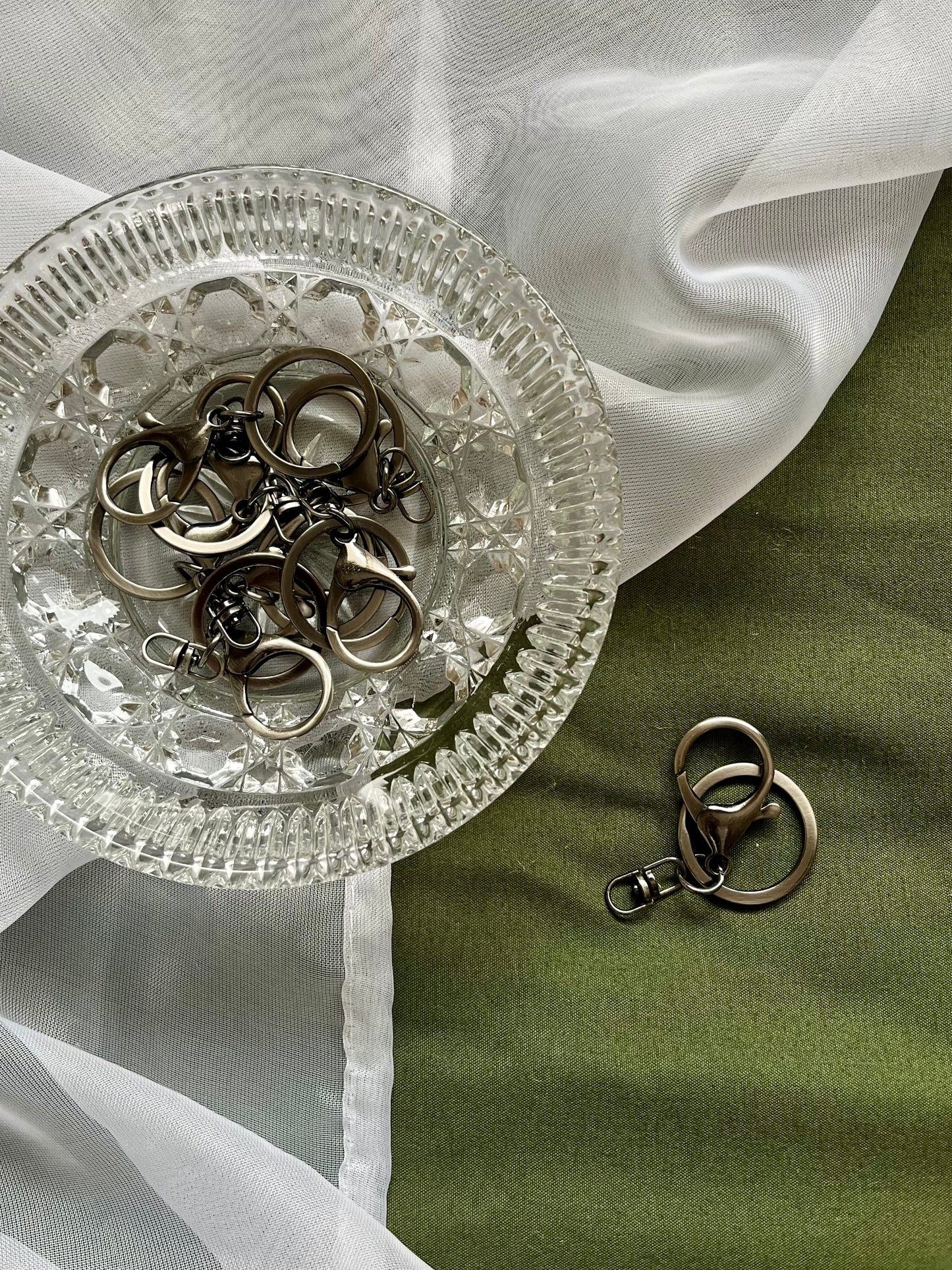 Keyring With Clips