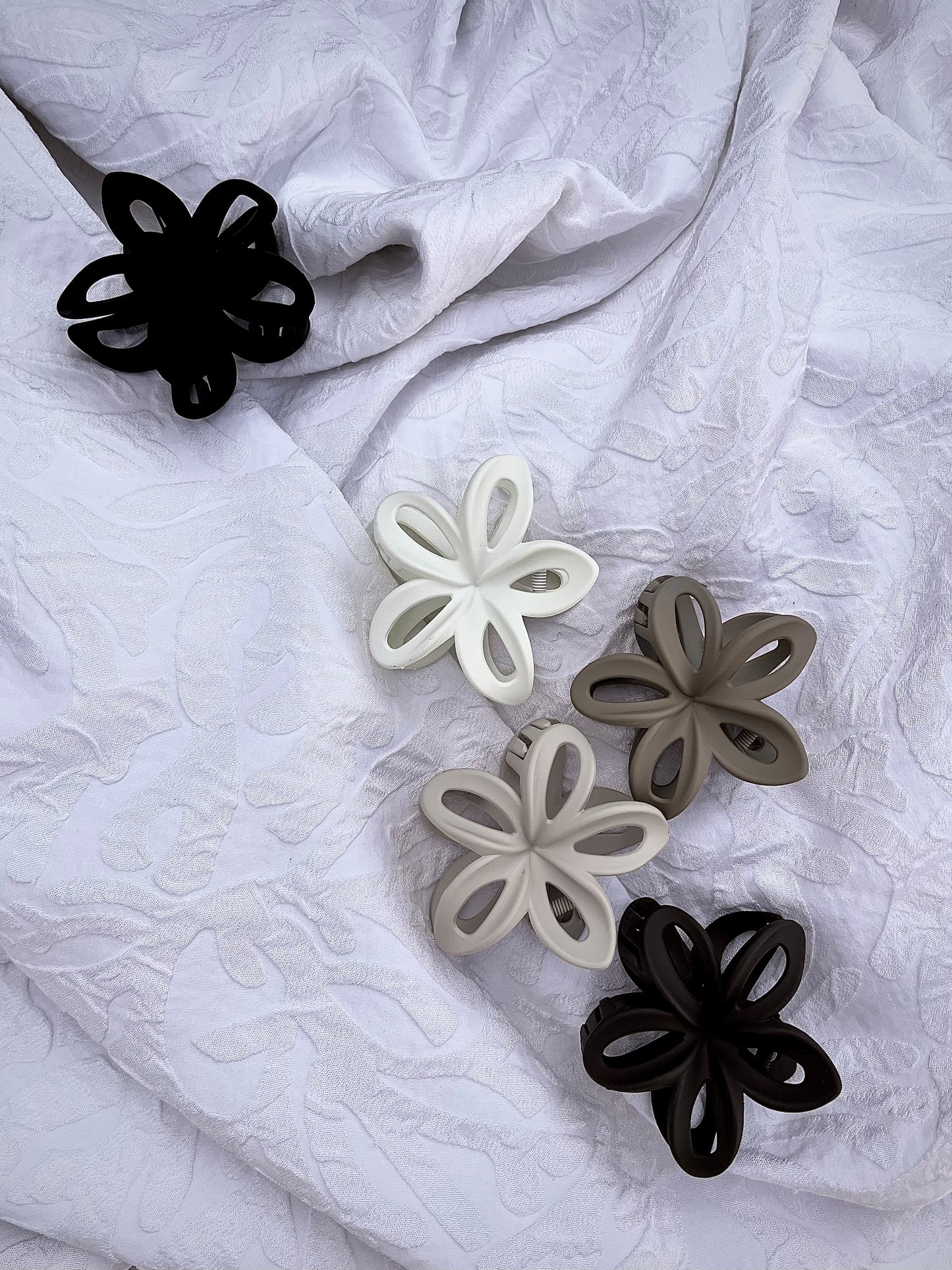 Elegant Flower Clip