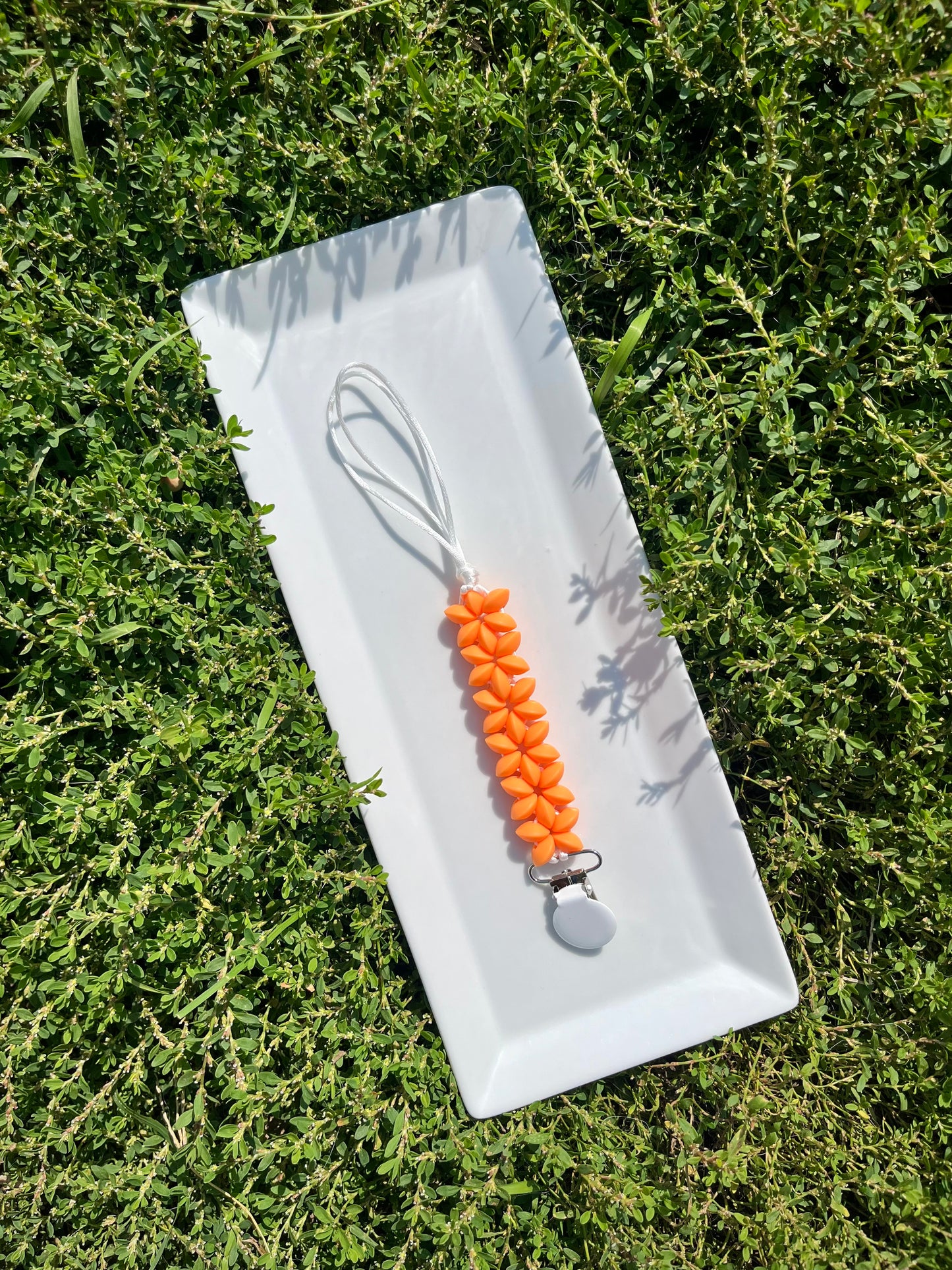 Saucer Bead Soother Clip